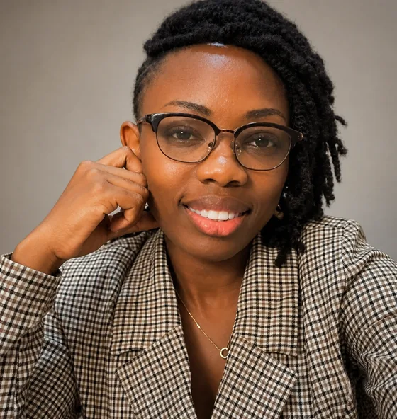 Portrait de Raïssa NGUETSOP.